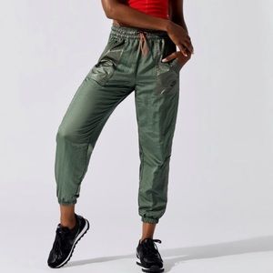nike sportswear women's rebel cargo pants